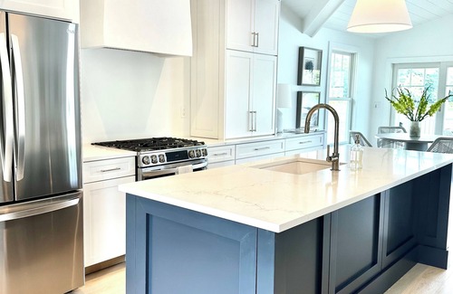 Lily Dale Cabaña | Upscale Newly Renovated Blue Canoe Lakefront-Directly on C4C Snowmobile Trail