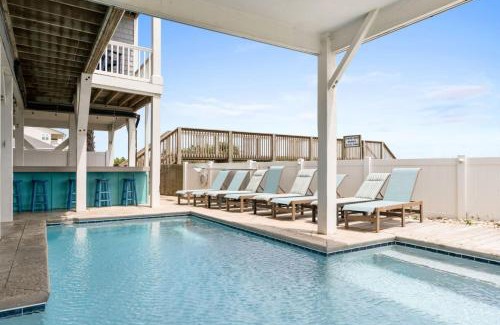 Holden Beach Casa | Blue Diamond by Pier 42 Vacations Oceanfront Luxury for 30 Guests