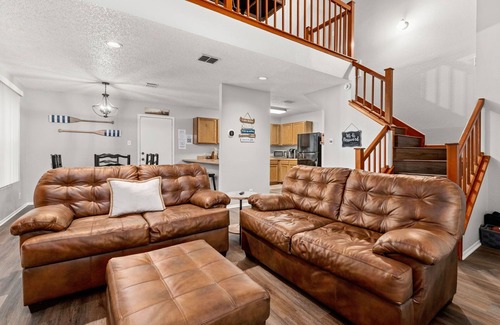 Canyon Lake Cabaña | Blue Door Cottage Family Game Room - Family Friendly!