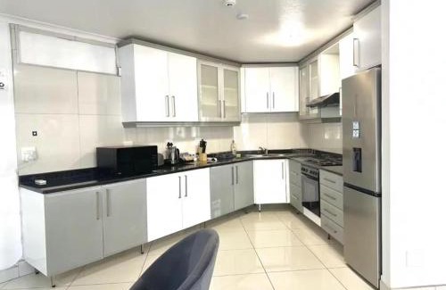 Umhlanga Ridge Casa | Blue Escape 2 Bed Apartment in Umhlanga with Complex Rooftop Braai & Pool