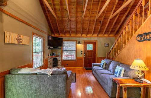 Lenoir Casa | Blue Flower Cabin