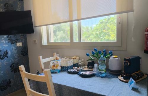 Scordia Cama Y Desayuno | Blue Flowers Room