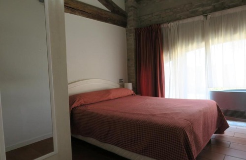 Soragna Casa | Blue Garibaldi Room & Breakfast