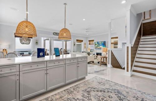 Panama City Beach Casa | Blue Heaven on the Beach Gulf Front Sleeps 20 6 Br Heated Private Pool