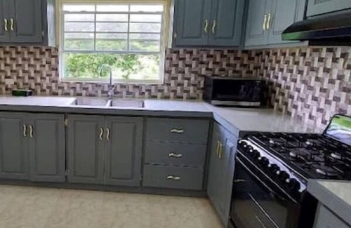 Buccoo Apartamento | Blue Heron Place: Large Home Style Rental Unit:5 Minute Drive To Popular Beaches