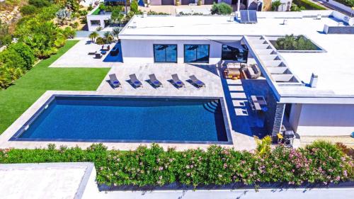 Olhao Villa | Blue Hill Boutique Villa by Junto ao Mar
