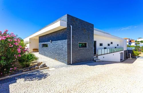 Olhao Villa | Blue Hill Boutique Villa by Junto ao Mar