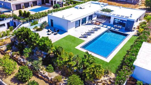Olhao Villa | Blue Hill Boutique Villa by Junto ao Mar