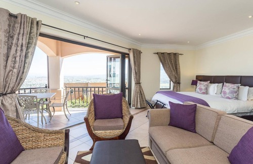 Mountainside Casa | Blue Horizon Guest House
