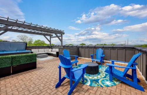Hadley - Washington Casa | Blue Horizon - Hot Tub - Dual Rooftop Balconies