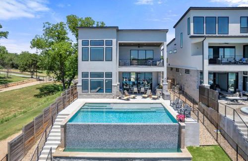 Kingsland Casa | Blue Horizon Retreat with Concierge Services