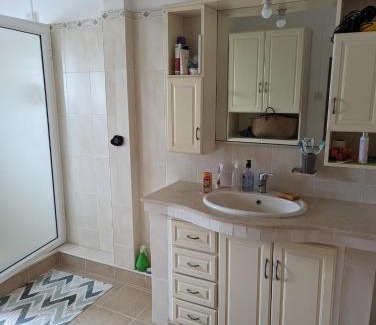 Blue Bay Casa | Blue Jays Holiday Home - 3 bedrooms