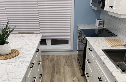 Salem Apartamento | Blue Lagoon | Elora - Pool & Coastal Tinyhome