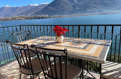 Lovere Apartamento | Blue Lake