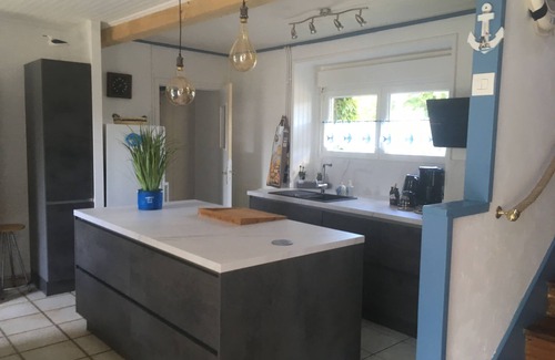 Penmarch Casa | Longere azul junto al mar