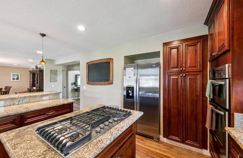 Tahoe Keys Casa | Blue Majestic: Tahoe Keys Waterfront 5BR Lake Tahoe Rental