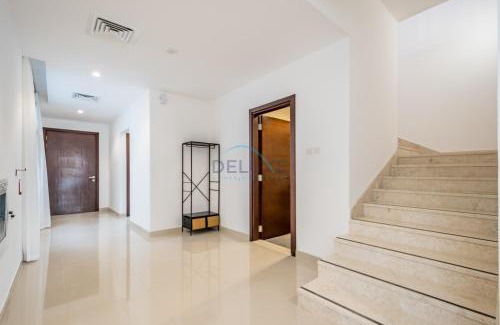 Sharm Apartamento | Blue Marble Beach 4BR Villa with Assistants Room, Private Pool, Access to Floating Pier, and Sea and Mountain Views, Al Dana Island, Fujairah by Deluxe Holiday Homes
