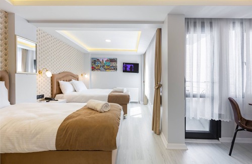 Emin Sinan Casa | Blue Marmara Suites