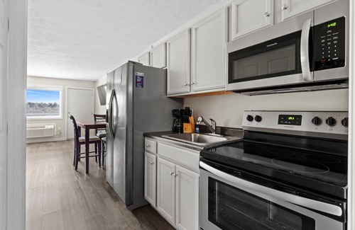 North Myrtle Beach Apartamento | Blue Mist Villas Unit 103 - Oceanfront Ground Floor Condo in Cherry Grove