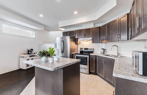 The Blue Mountains Casa | Blue Mountains 3BR Getaway | Near Trails & Beach