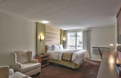 The Blue Mountains Hotel | Blue Mountain Resort Inn