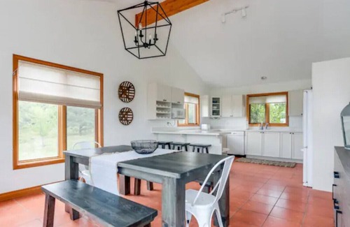 Meaford Cabaña | Blue Mountain, Ski, Views,