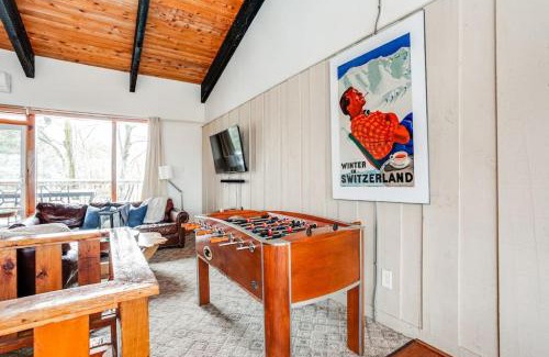 The Blue Mountains Chalet De Esquí | Blue Mtn Chalet with a Sauna, Sleeps 20