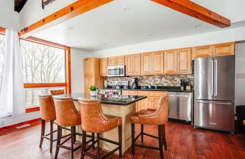 The Blue Mountains Chalet De Esquí | Blue Mtn Chalet with a Sauna, Sleeps 20