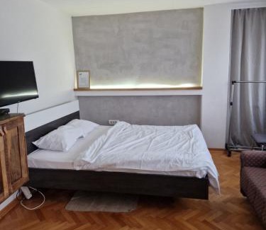 Medijana Apartamento | Blue New Yorker
