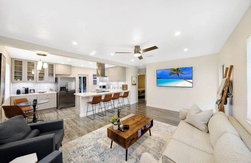 Central Fort Lauderdale Casa | Blue Ocean Retreat by PMI