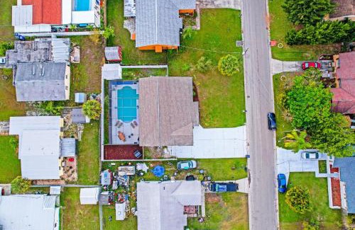 Apollo Beach Casa | Blue on Fox Run