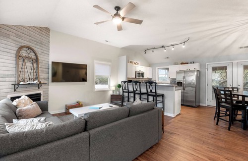 Sea Scape Casa | Blue Paradise Club: Golf Community | Hot Tub