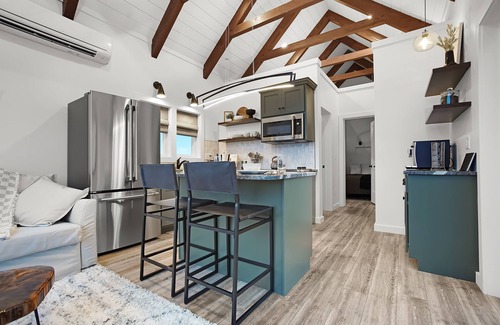 Shenandoah Cabina | Blue Ridge Mini Lux Retreat 2 w/ HOT TUB, Sauna + Cold Plunge!