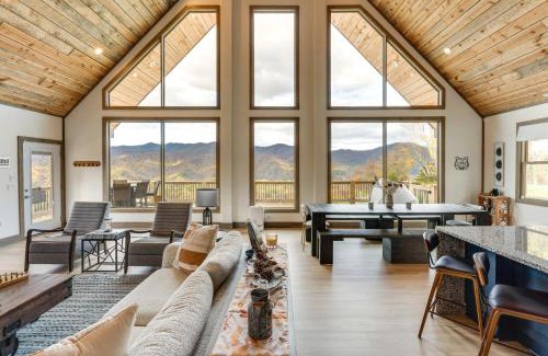 Andrews Casa | Blue Ridge Mountain-View Cabin with Hot Tub and Deck!
