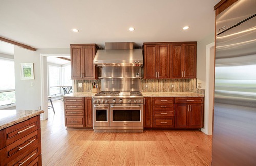 Paris Casa | Blue Ridge MTN Top Estate Retreat w/ 97 Acres