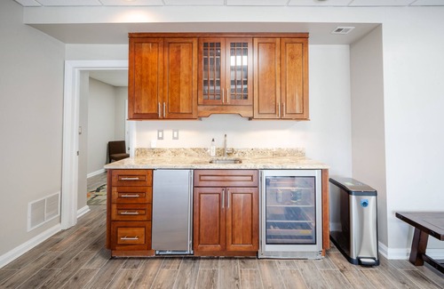 Paris Casa | Blue Ridge MTN Top Estate Retreat w/ 97 Acres