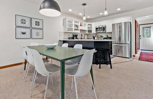Frank Casa | Blue Ridge View Pet Friendly, Deck, Grill