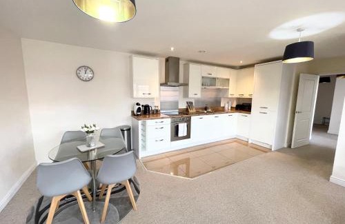 Rushmoor District Apartamento | Blue Sky Apartments @Wallis Square, Farnborough