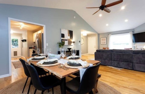 Black Mountain Casa | Blue Sky Bungalow
