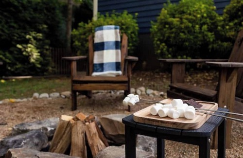 Black Mountain Casa | Blue Sky Bungalow