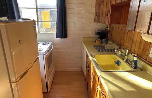 Bishop Apartamento | Blue Skye: Downtown Getaway