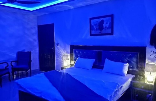 Lahore Hotel | Blue Swiss Hotel & Cafe