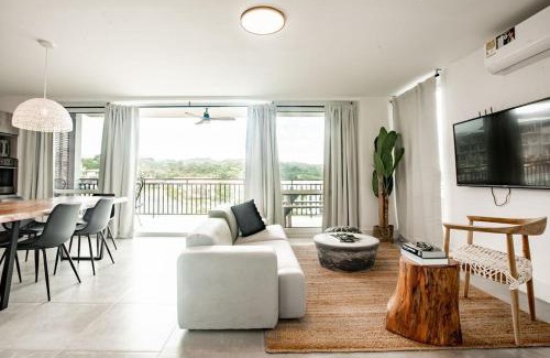 Las Escobas del Venado Apartamento | Blue Venao CONDO APARTMENT B21