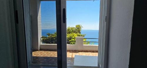 Qeparo Casa | Blue View