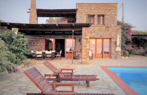 Koundouros Villa | Blue waters