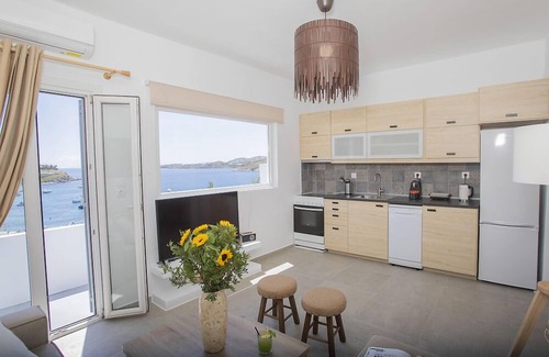 Ornos Casa | BLUE WATERS MYKONOS