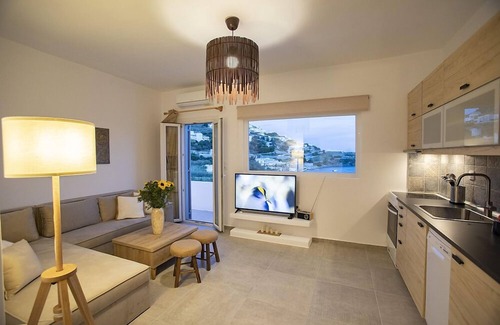 Ornos Casa | BLUE WATERS MYKONOS