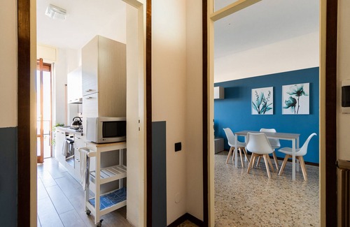Arona Apartamento | Blue Wave Apartment [ Arona - Lago Maggiore]