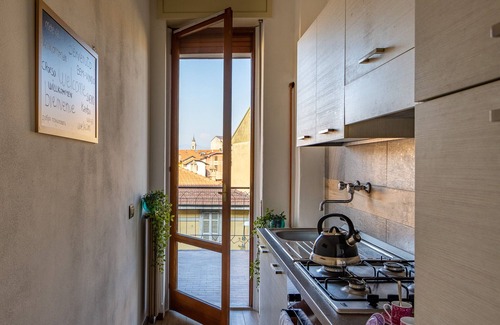 Arona Apartamento | Blue Wave Apartment [ Arona - Lago Maggiore]
