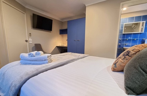 Waratah West Casa | Blue Wren Lodge Waratah - 10 Bedrooms / 10 Bathrooms